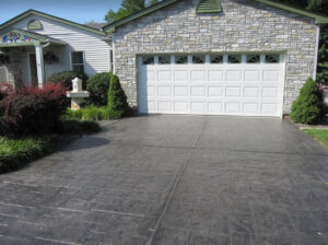 New concrete driveway installed by Scottsdale Concrete Solutions